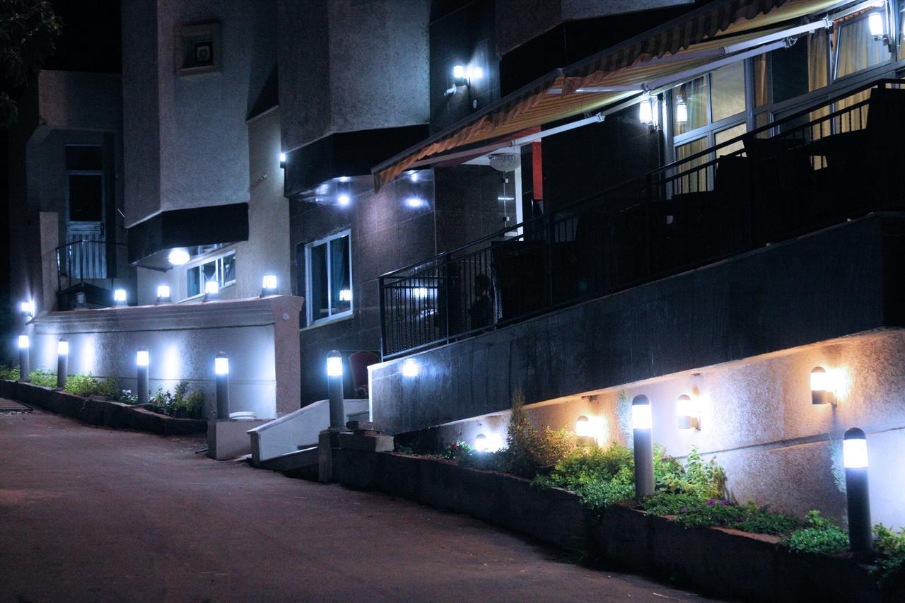 Manrashiwa Hotel Addis Ababa Exterior foto